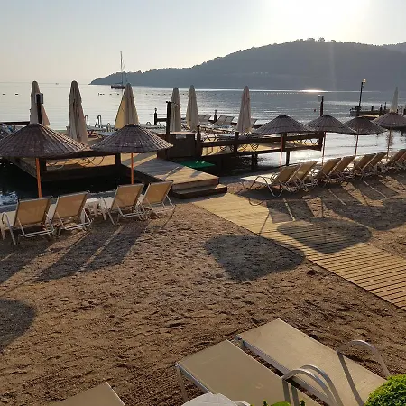 卡普坦酒店 * 古托克布库